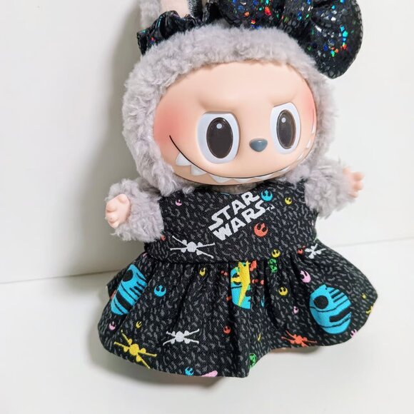 Custom Star Wars Dress and Metallic Bow to fit Labubu - Picture 2 of 5